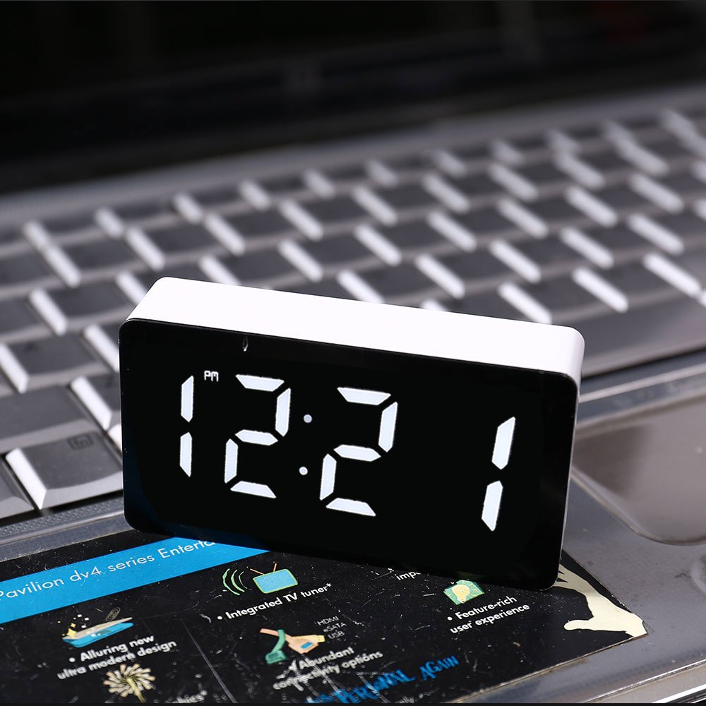 LED Electronic Watch Mirror Al - đánh giá và giá Smart Home Interior